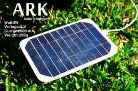 白-ARK 太阳能充电器(UV烤漆搭配玻璃面板)